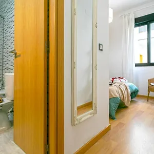 -malagasunapts- Central Freeparking Rooftoppool Malaga